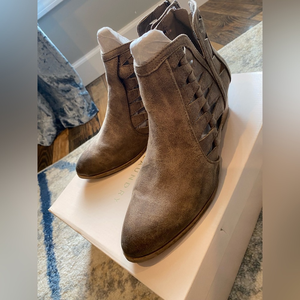 Qupid Wedges